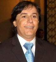 Tom Cavalcante diz que trabalha mais que o Pica-Pau, na Record